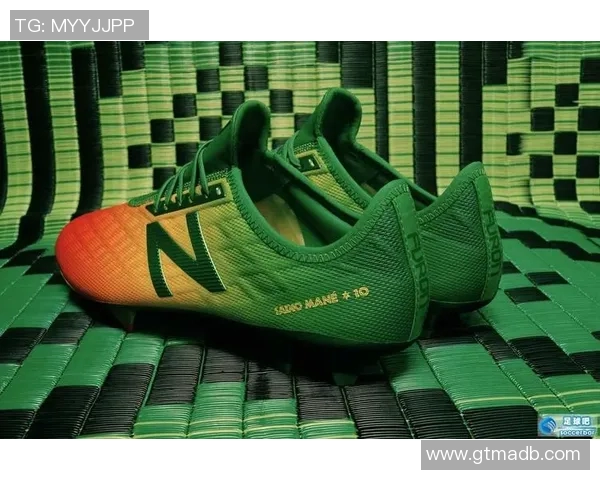 足球巨星定制专属战靴彰显个性风采引领赛场潮流新风尚